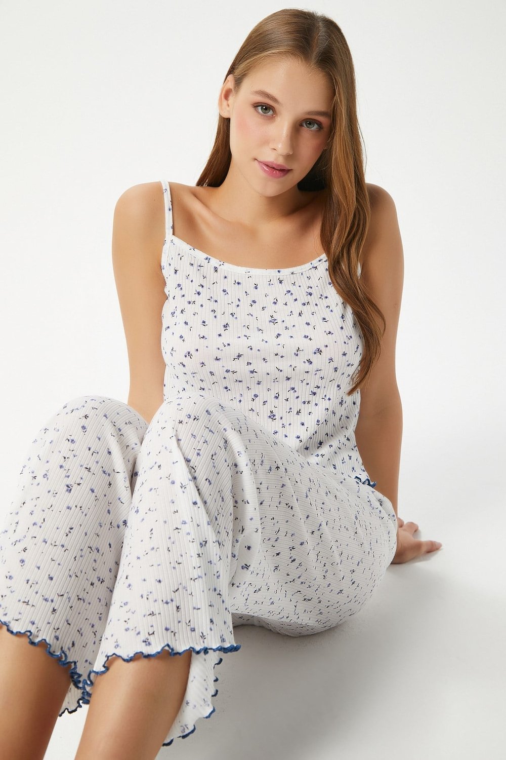Kadın June Askılı Mavi Minik Çiçekli Alt Üst Pijama Takımı