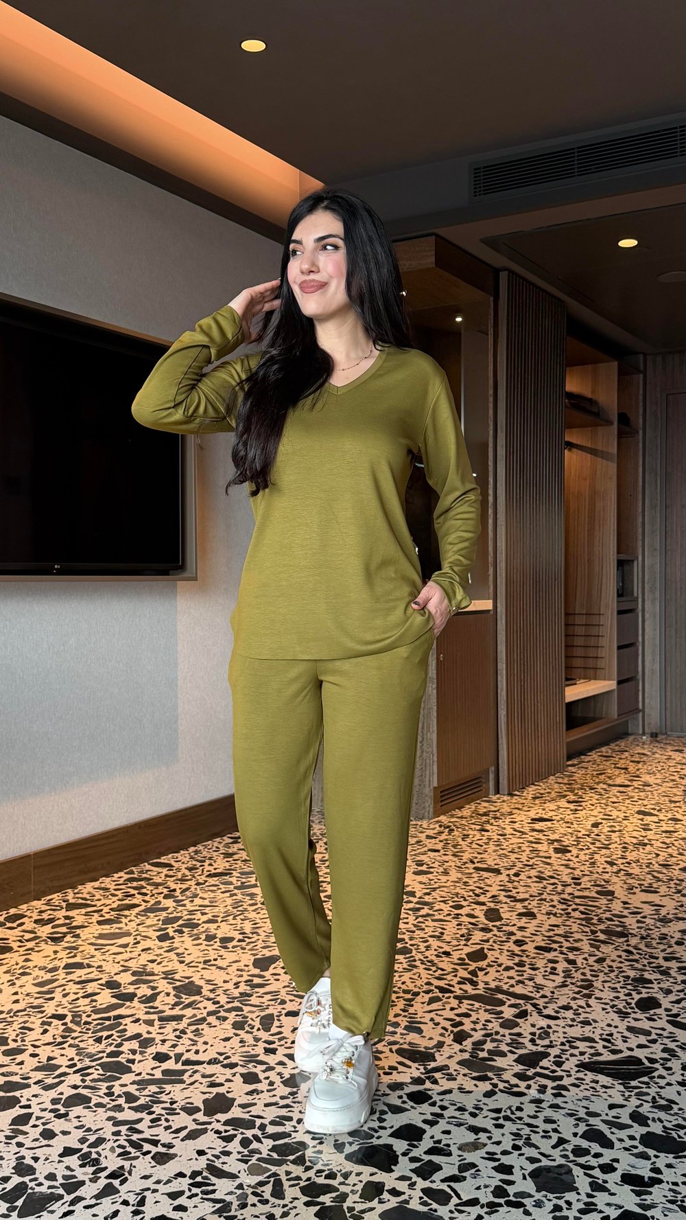 Brooke Olive Yeşil Kolu ve Paçası Çıtçıtlı İkili Takım