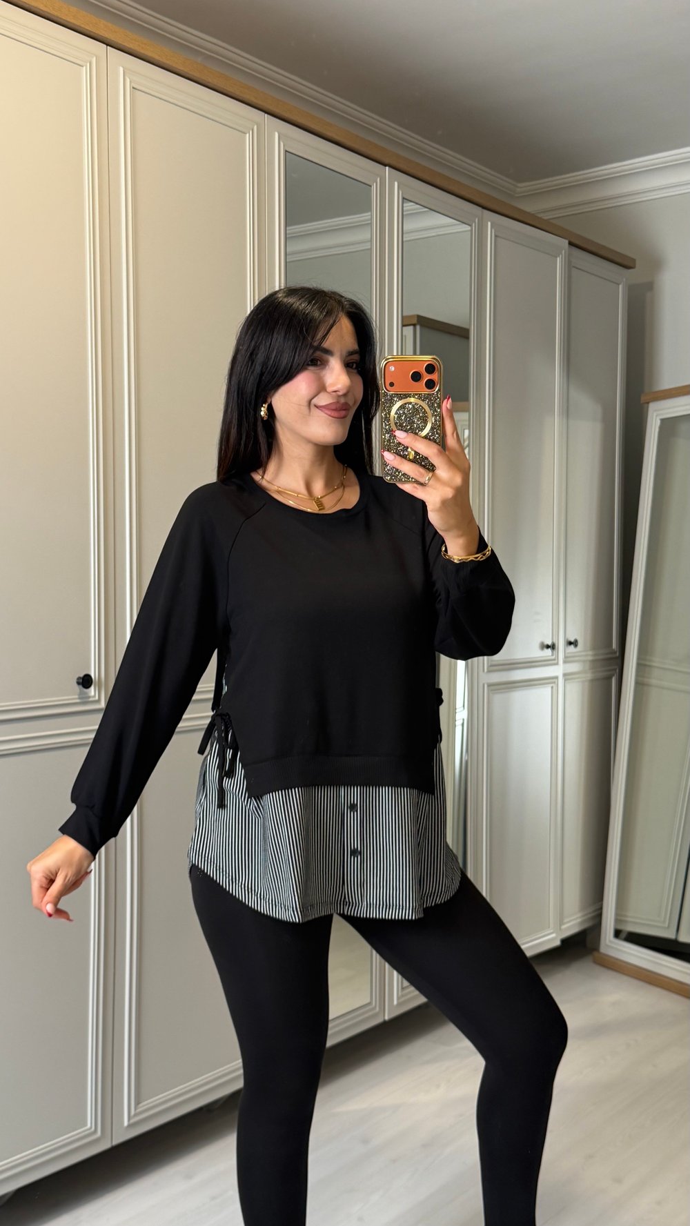 Carola Tasarım Beyaz Çizgili Yandan Bağlamalı Gömlekli Bluz