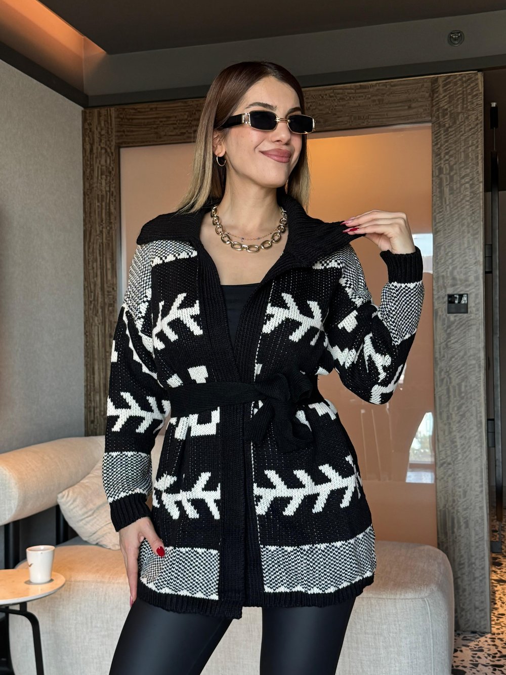 Cathy Siyah Desenli Triko Hırka
