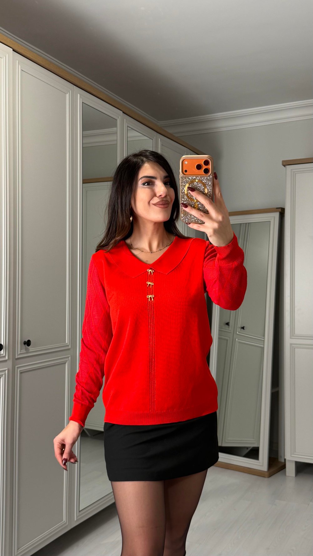 Daria Kırmızı Yakalı Kol Detaylı Bluz