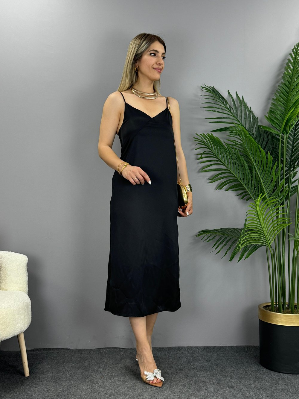 Dres Siyah İp Askılı Saten Elbise