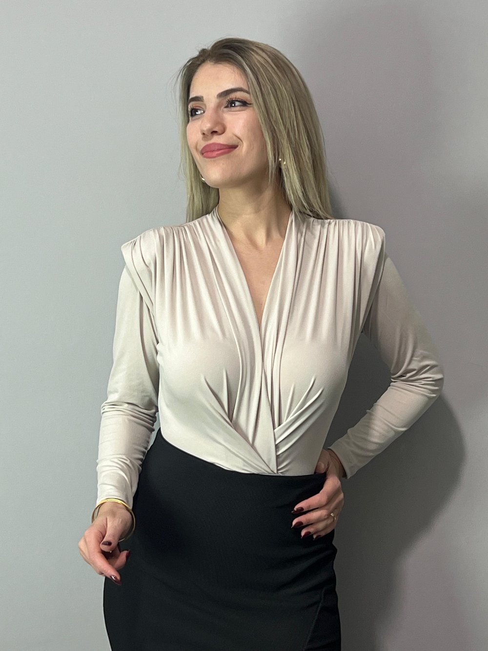 Exlen Taş Rengi Kruvaze Yaka Vatkalı Bluz