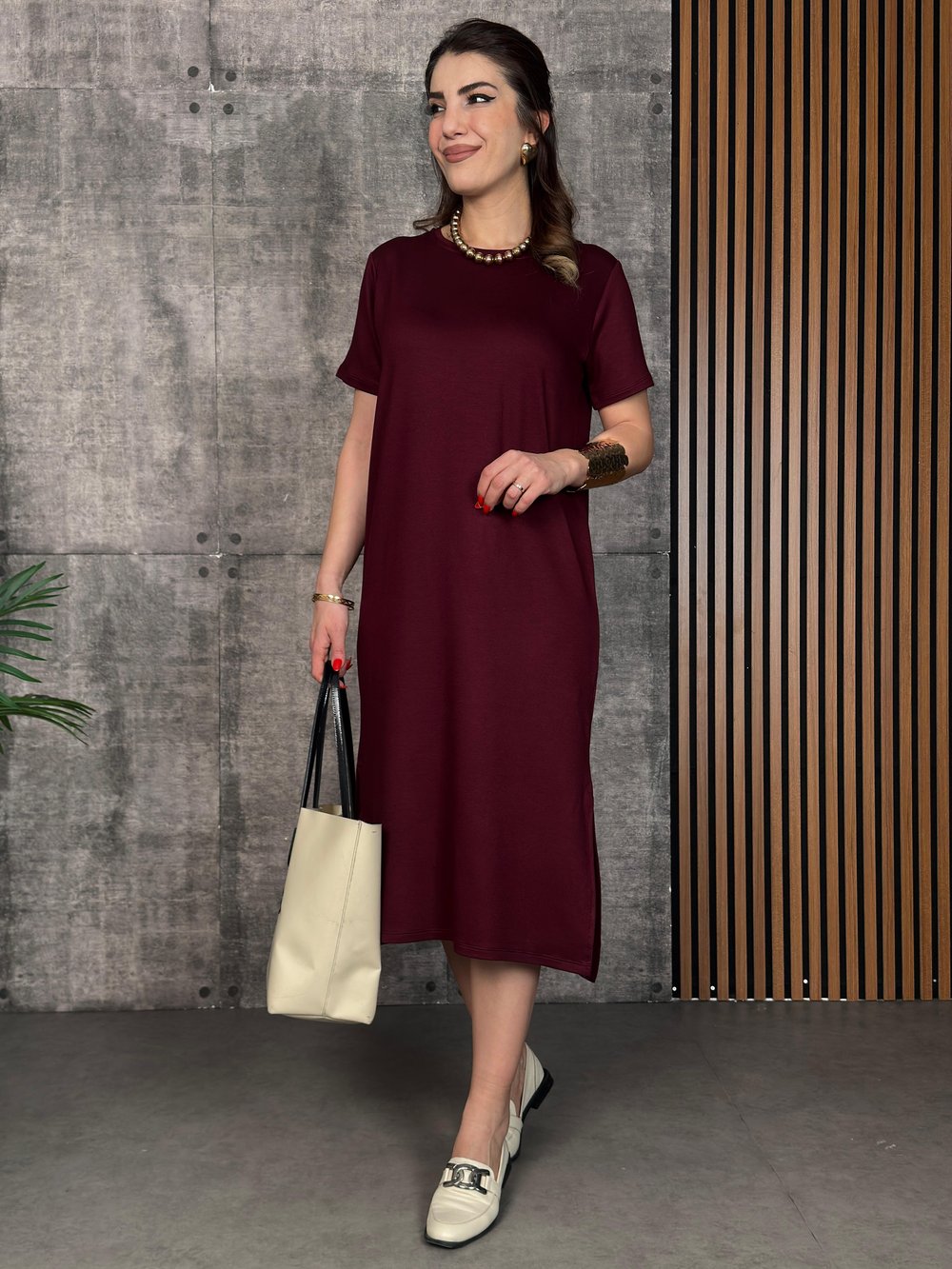 Faus Bordo Modal Yırtmaçlı Kristal Elbise 