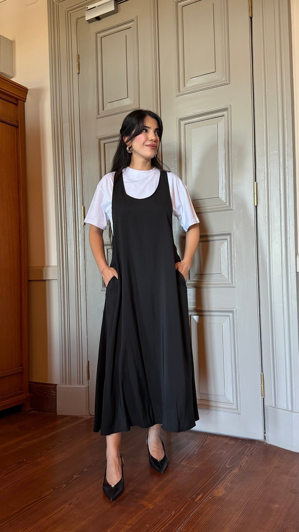 Jany Siyah Tişörtlü  Cepli Tensel Elbise Takım