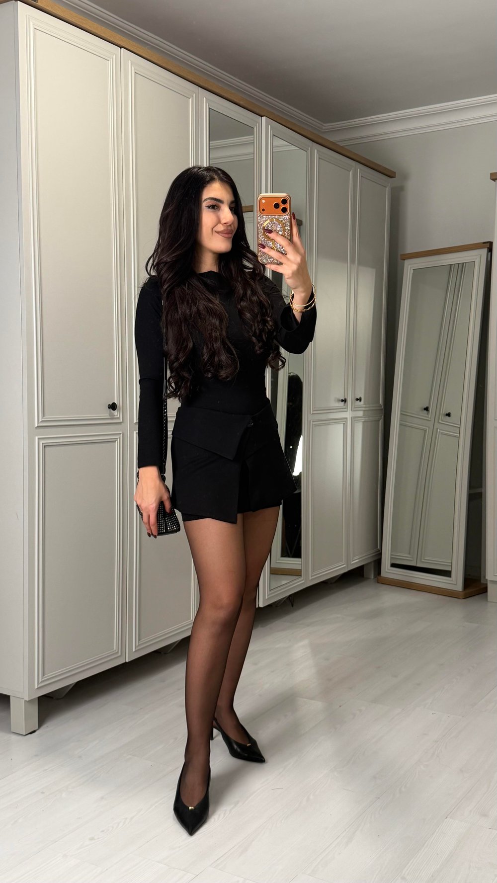 Sorina Siyah Etek Parça Detaylı Elbise
