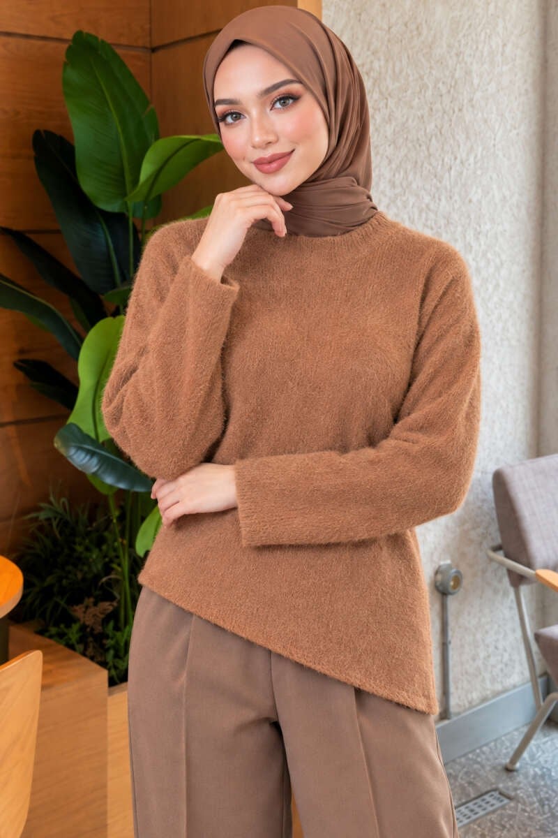 Asimetrik Kesim Sakallı Kazak Latte