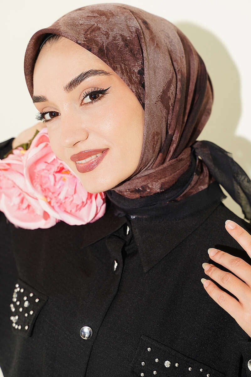 Batik Desenli Soft Eşarp Siyah Kahve