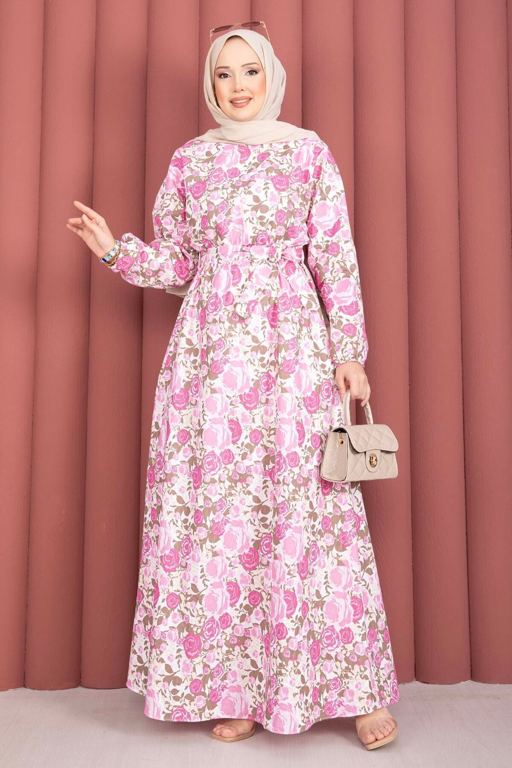 Çiçek Desenli Beli Büzgülü Kuşaklı Elbise Pembe