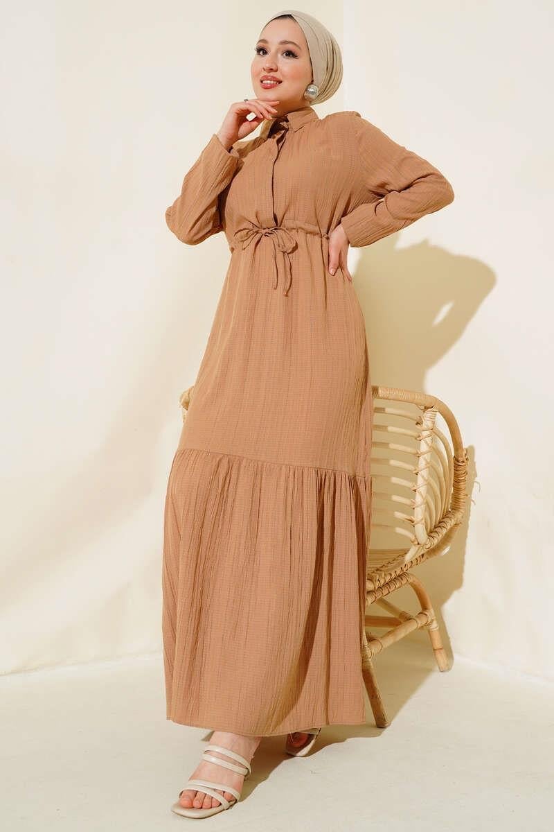 Gizli Yarım Düğmeli Elbise Camel