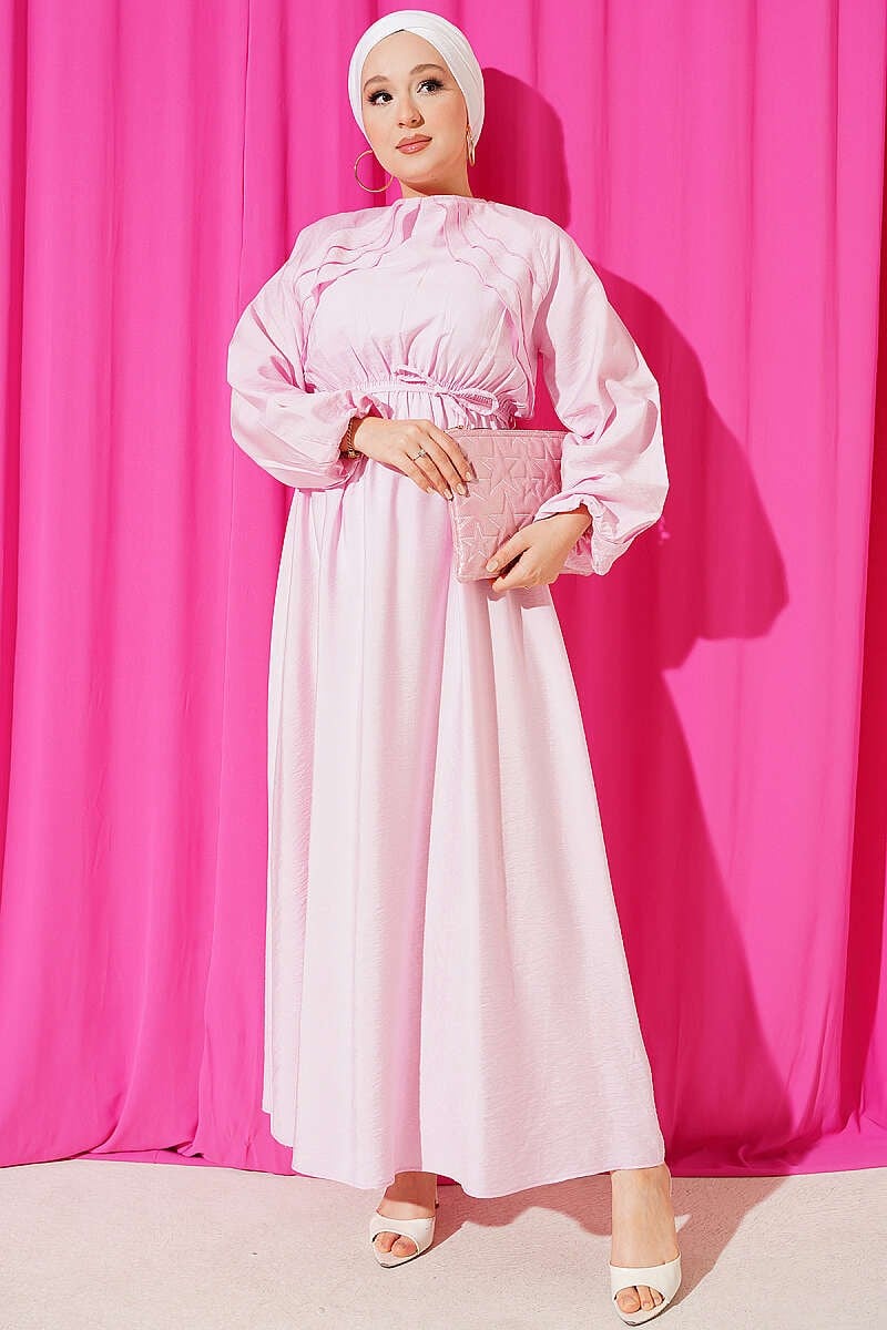 Göğüs Fırfır Detaylı İp Kuşaklı Elbise Pembe