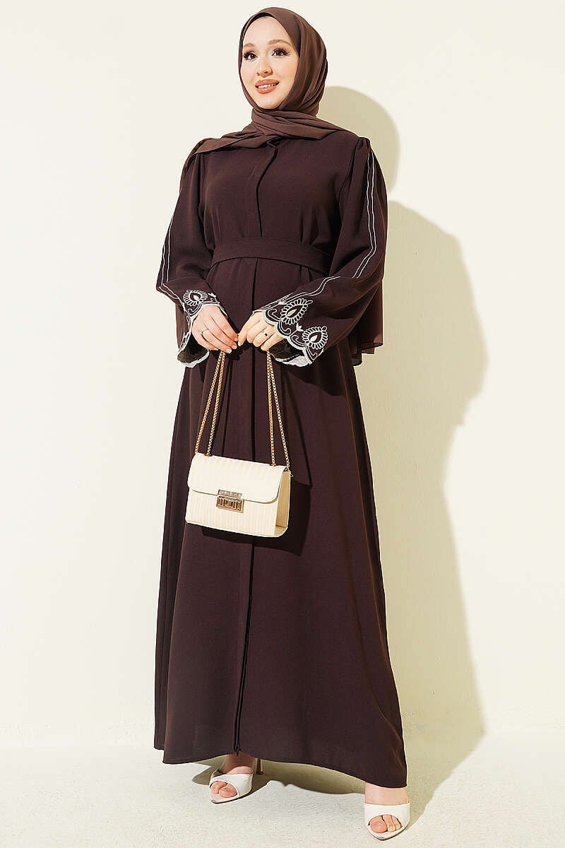 Kol Ucu Nakışlı Kuşaklı Abaya Kahve