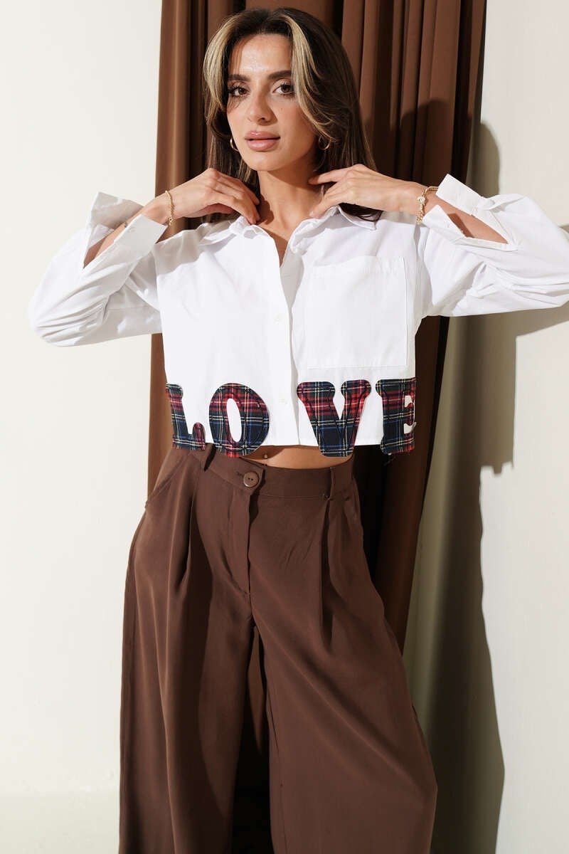 Love Nakışlı Crop Gömlek Beyaz