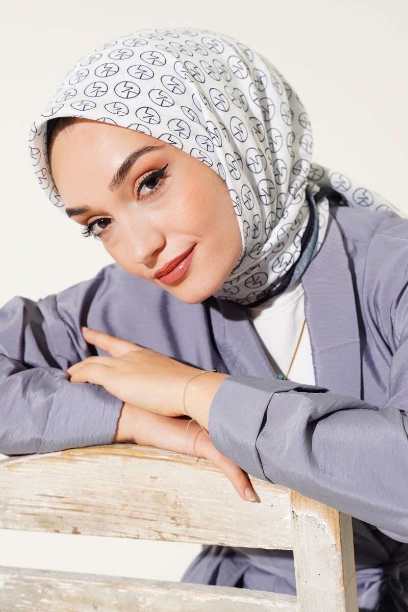 MK Desen Soft Eşarp Siyah Beyaz