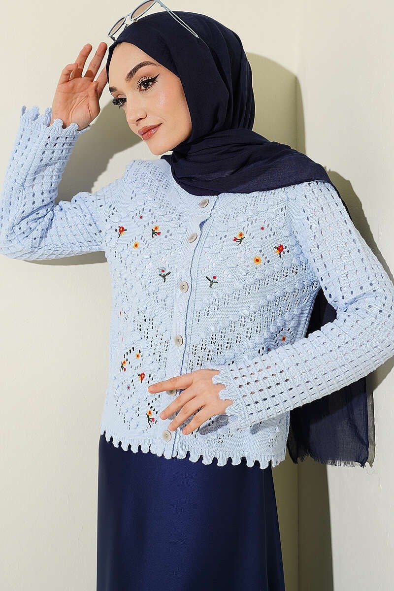 Mini Çiçek Nakışlı Kısa Triko Hırka Mavi