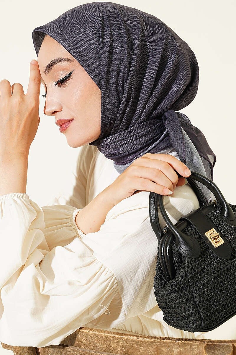 Şerit Çizgili Desenli Eşarp Füme