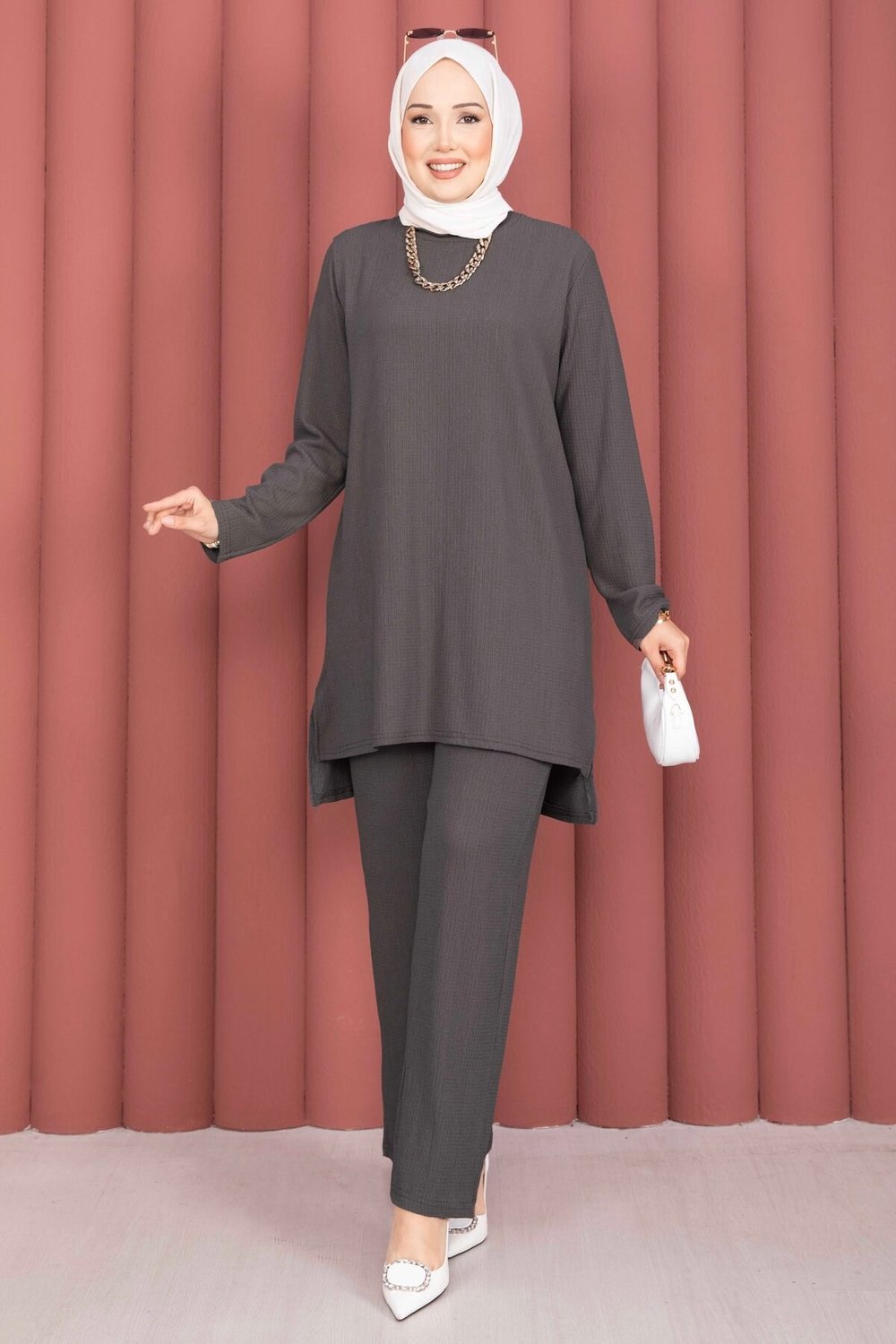 Yanları Yırtmaçlı Tunik Pantolon Takım Füme
