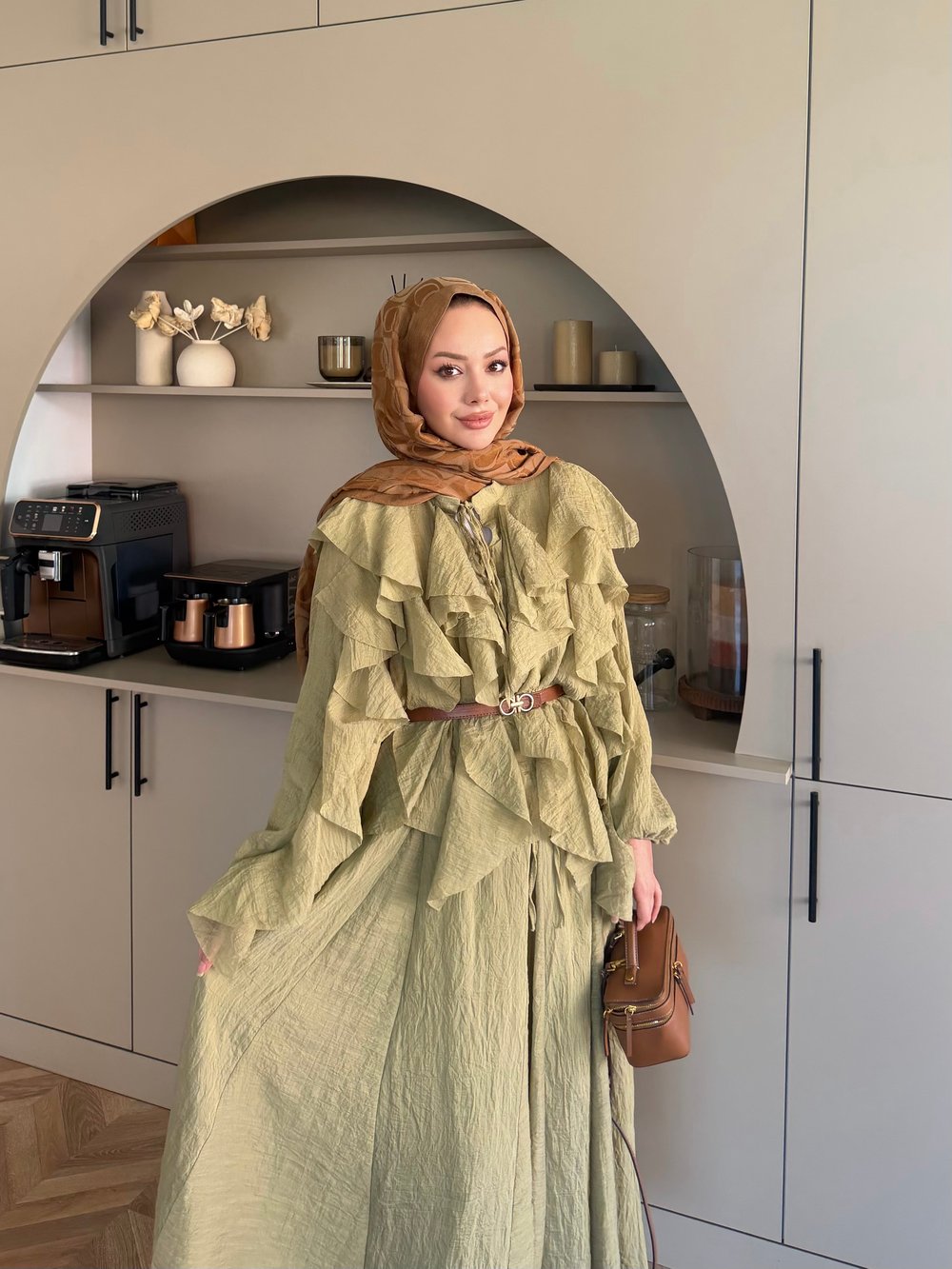 Angelina Fırfırlı Etekli Takım Yağ Yeşili