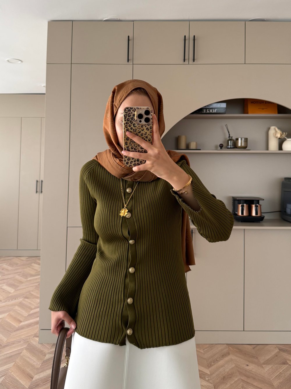 Aura Hırka Haki