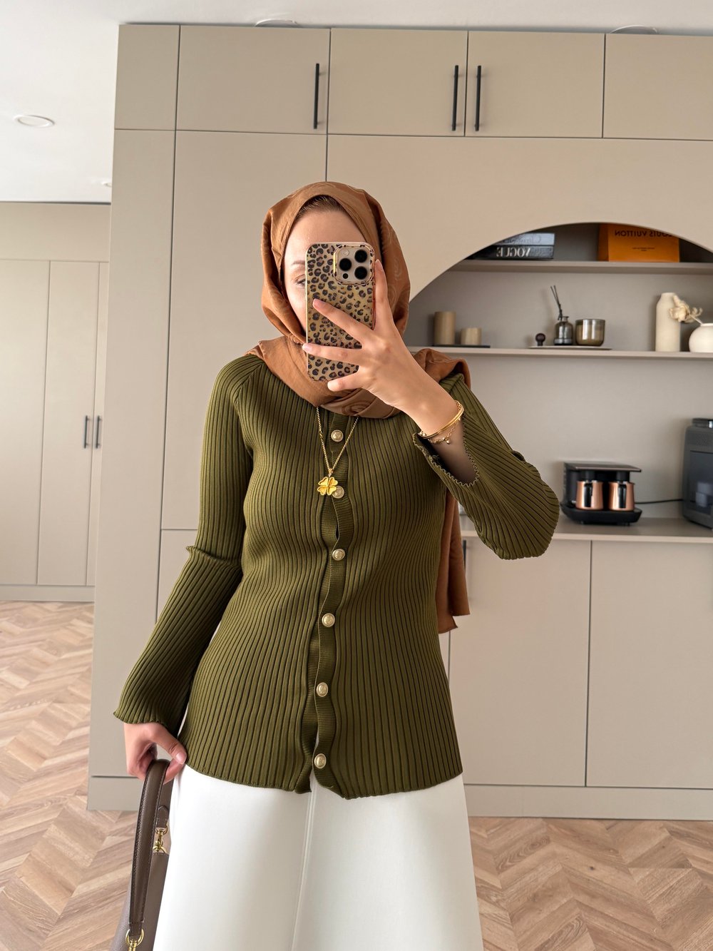 Aura Hırka Haki