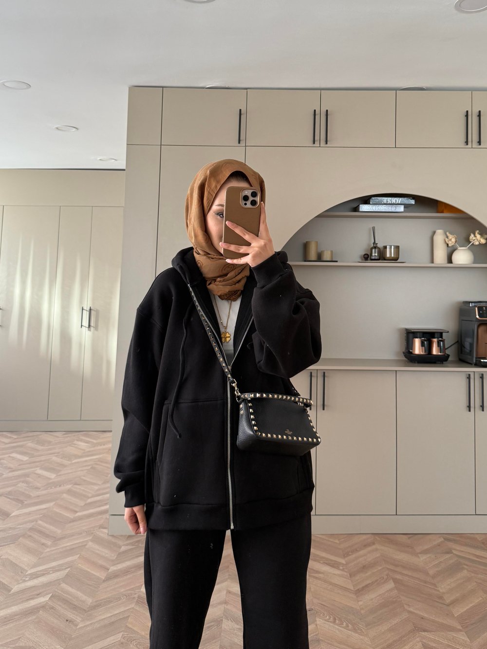 Delma Üç İplik Fermuarlı Takım Siyah