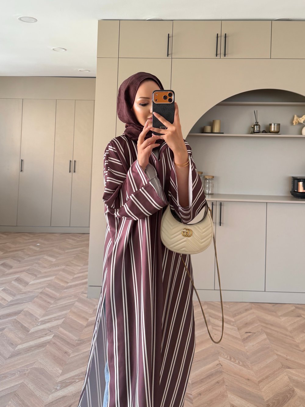 Ely Çizgili Saten Yırtmaçlı Bluz Kahve (4536)