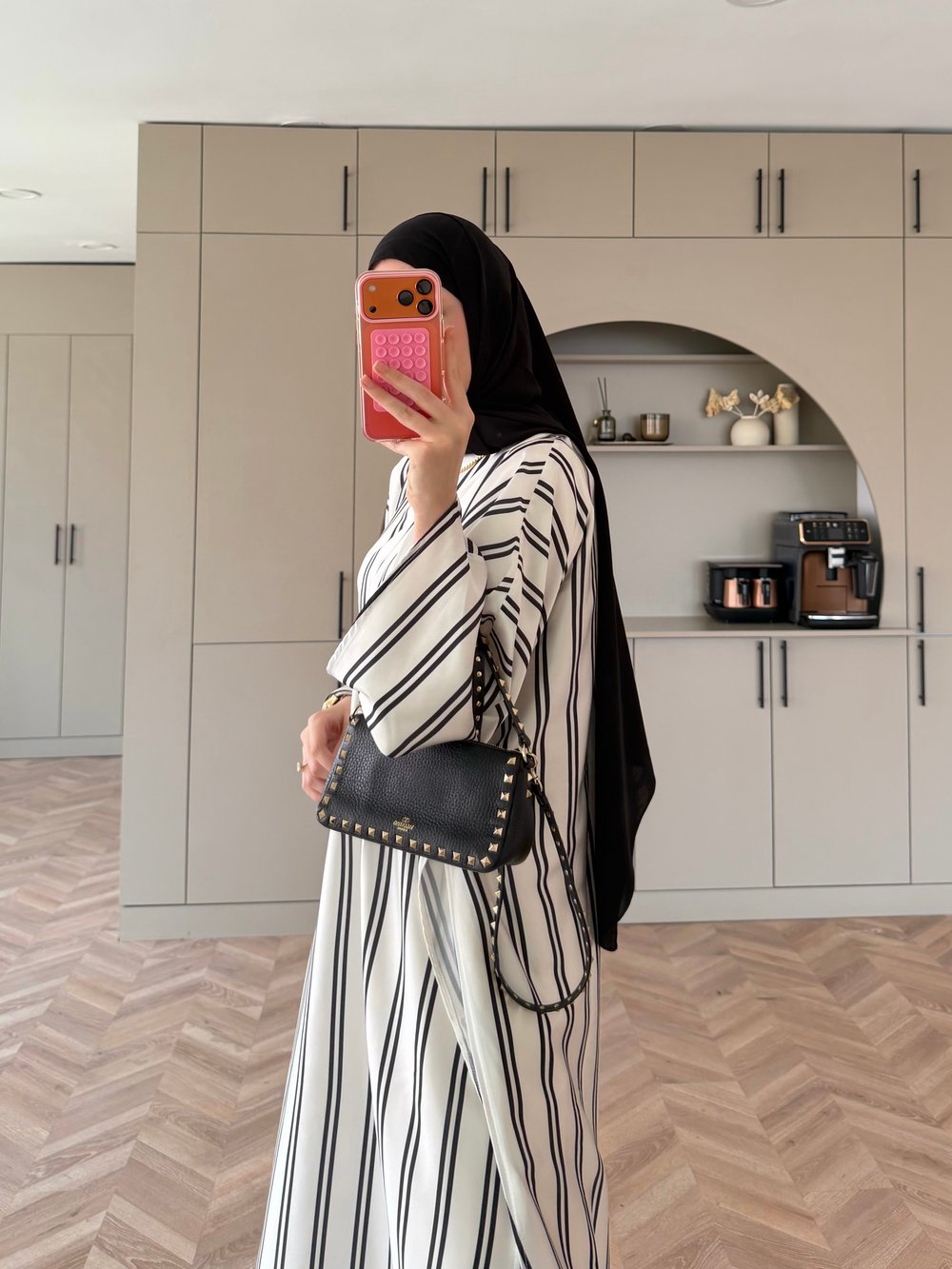Ely Çizgili Saten Yırtmaçlı Bluz Siyah (4536)