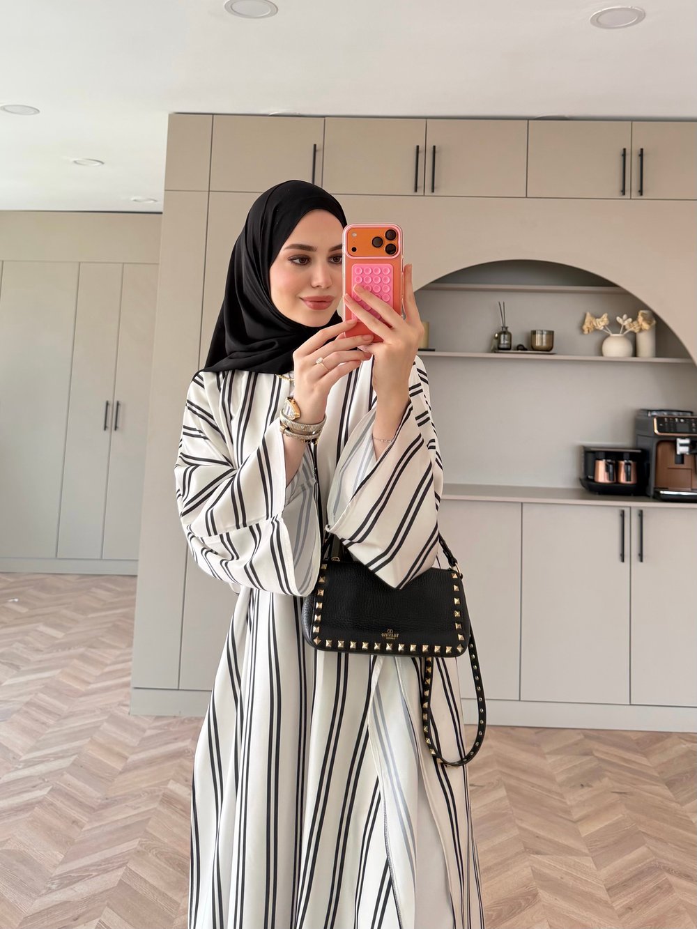 Ely Çizgili Saten Yırtmaçlı Bluz Siyah (4536)