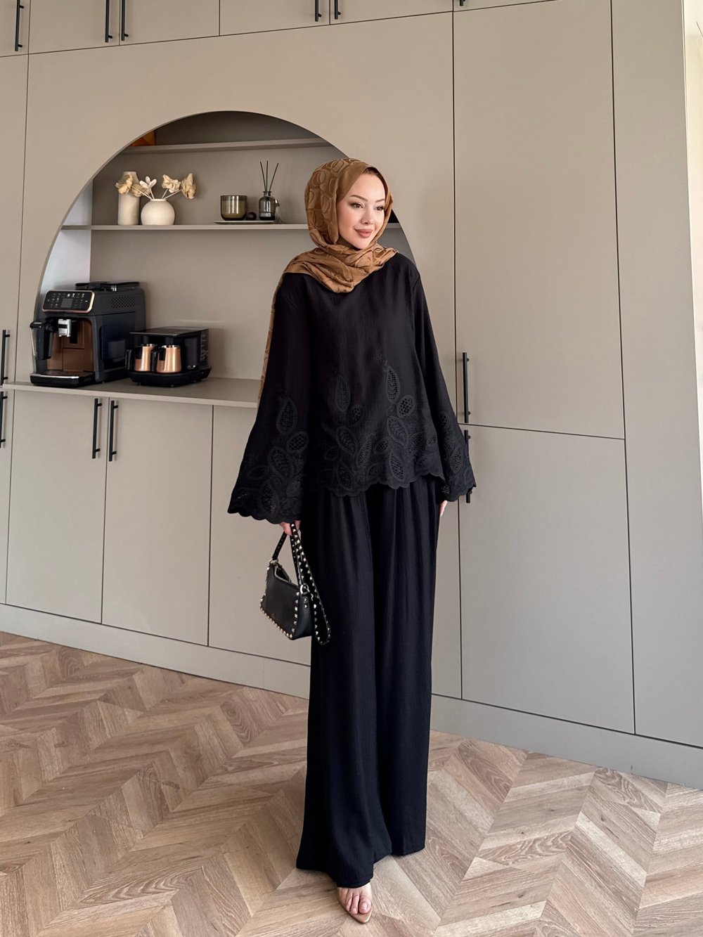 Irmak Çiçek Baskılı Pantolonlu Takım Siyah (5805)