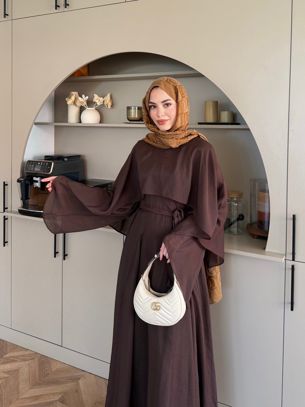 Karaf Pelerinli Elbise Acı Kahve (8054)
