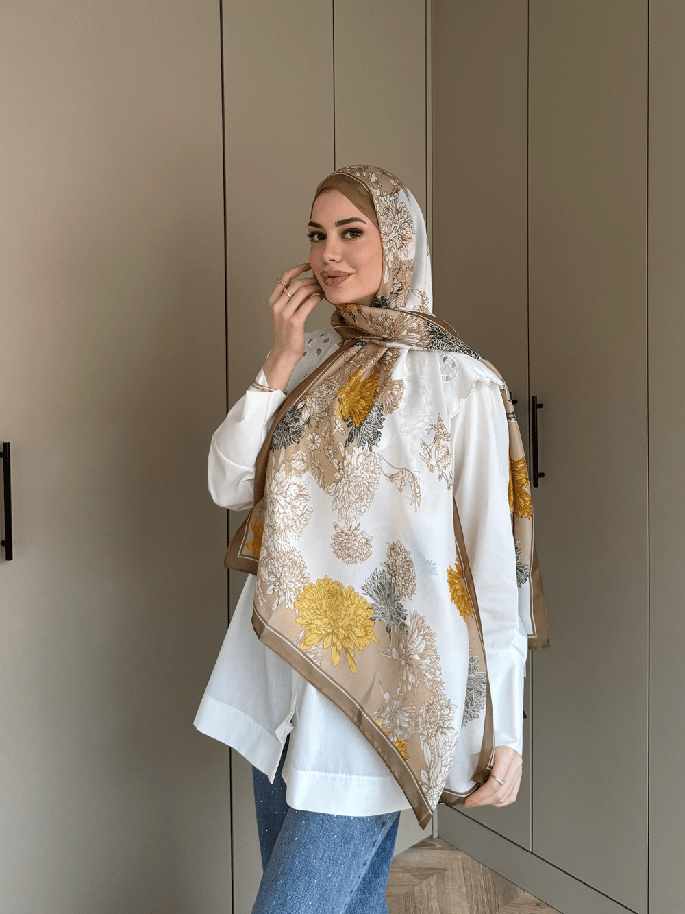Karanfil Desen Şal Vizon (095)