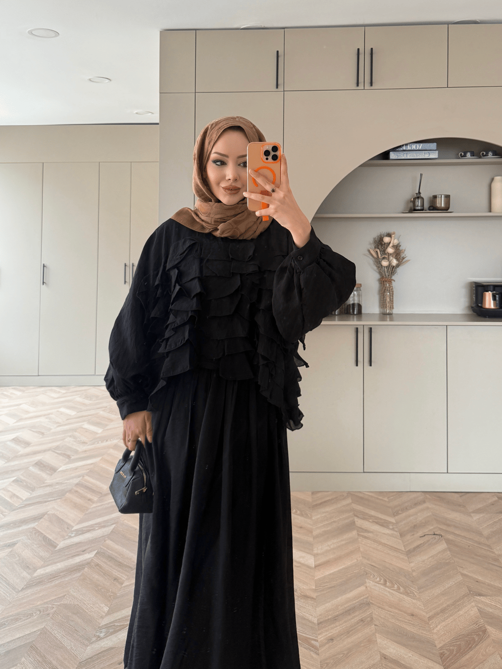 Kave Fırfırlı Etekli Takım Siyah (5711)