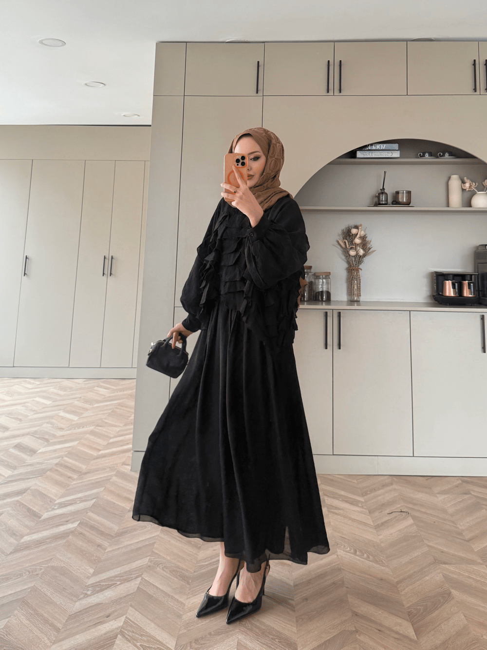 Kave Fırfırlı Etekli Takım Siyah (5711)