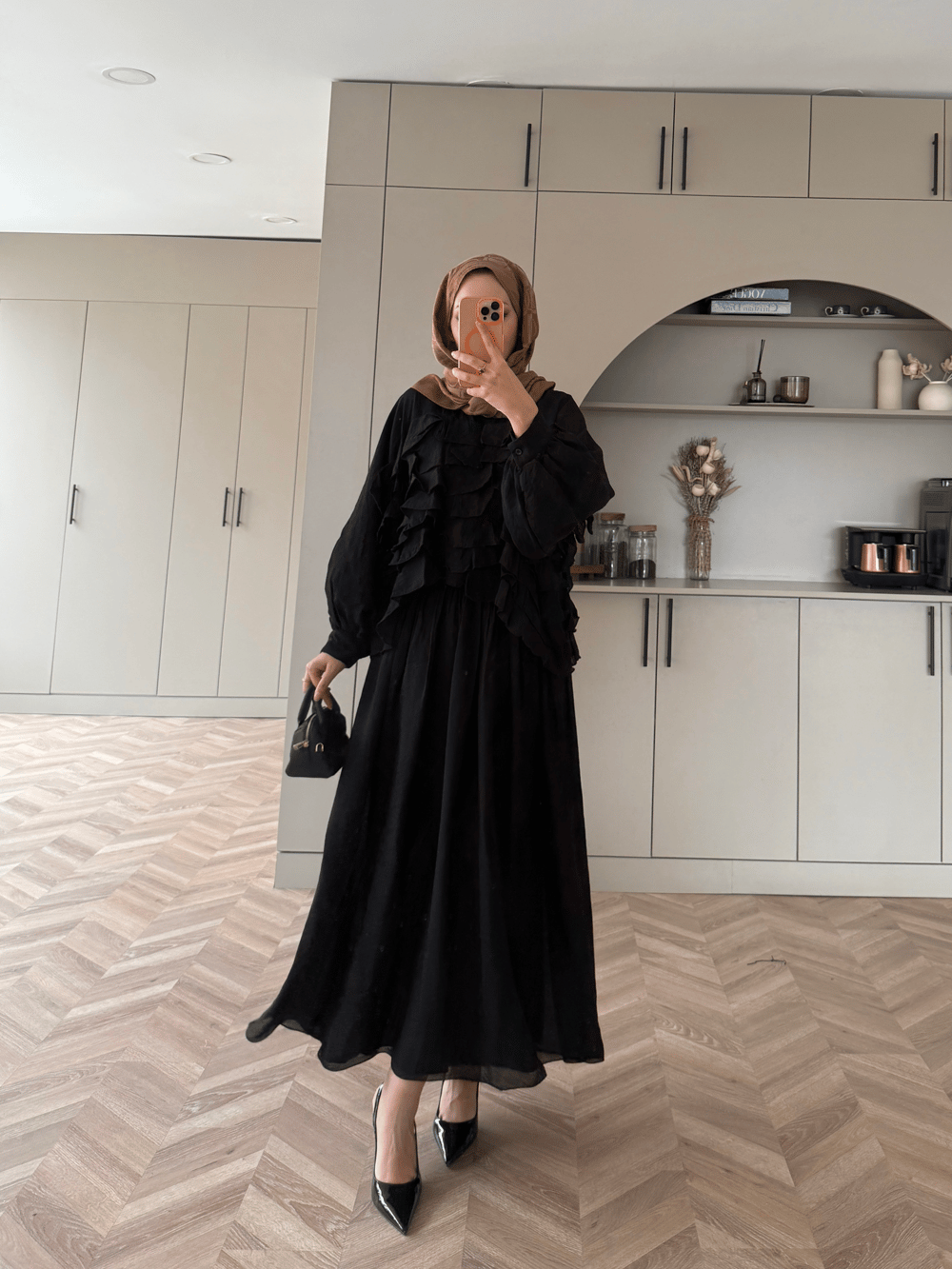 Kave Fırfırlı Etekli Takım Siyah (5711)