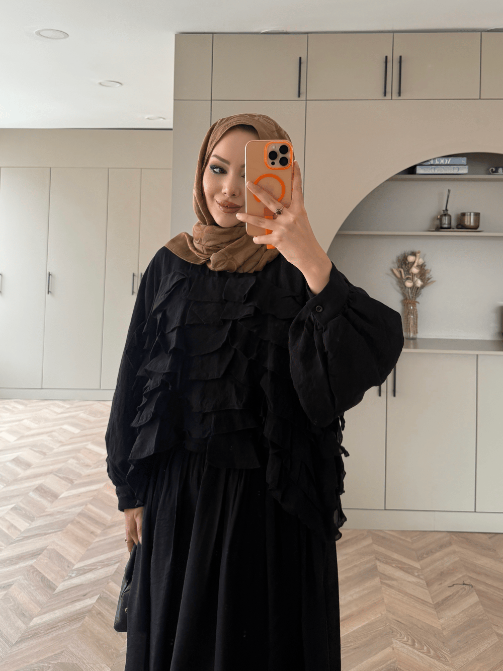 Kave Fırfırlı Etekli Takım Siyah (5711)