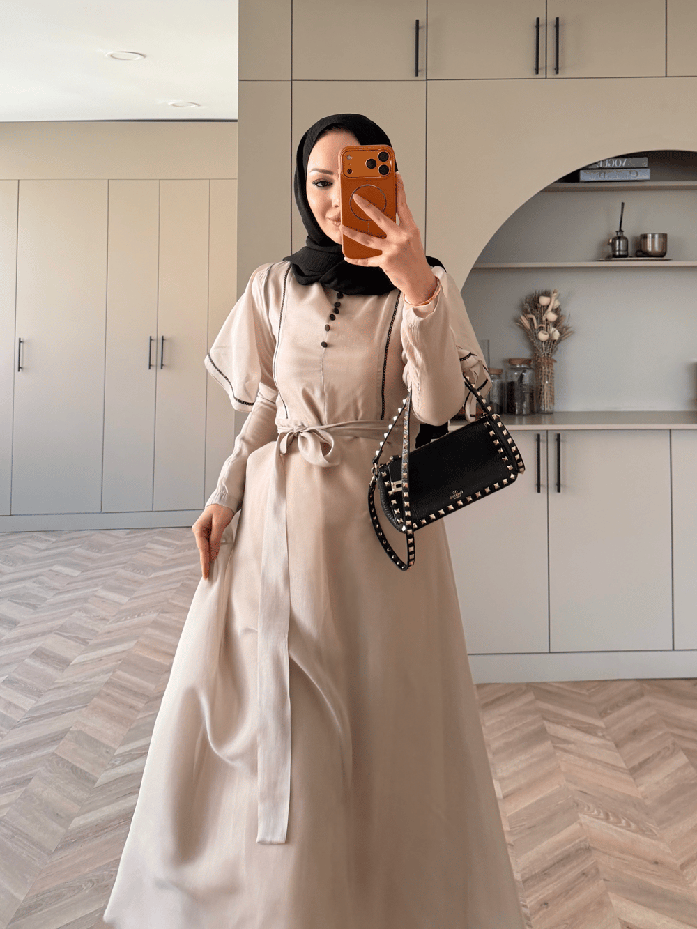 Muse Nakış Detaylı Volanlı Elbise Bej (26056)