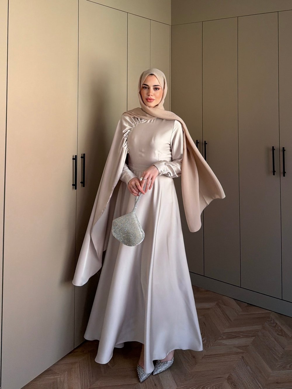 Nalia Şal Detaylı Saten Elbise Bej (26079)