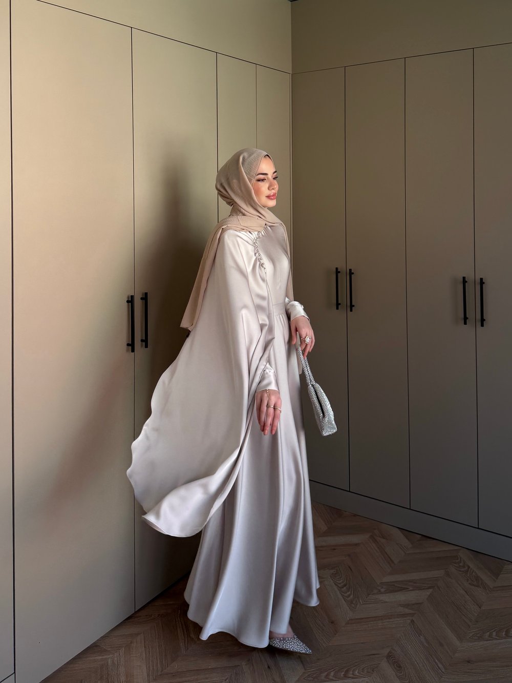 Nalia Şal Detaylı Saten Elbise Bej (26079)