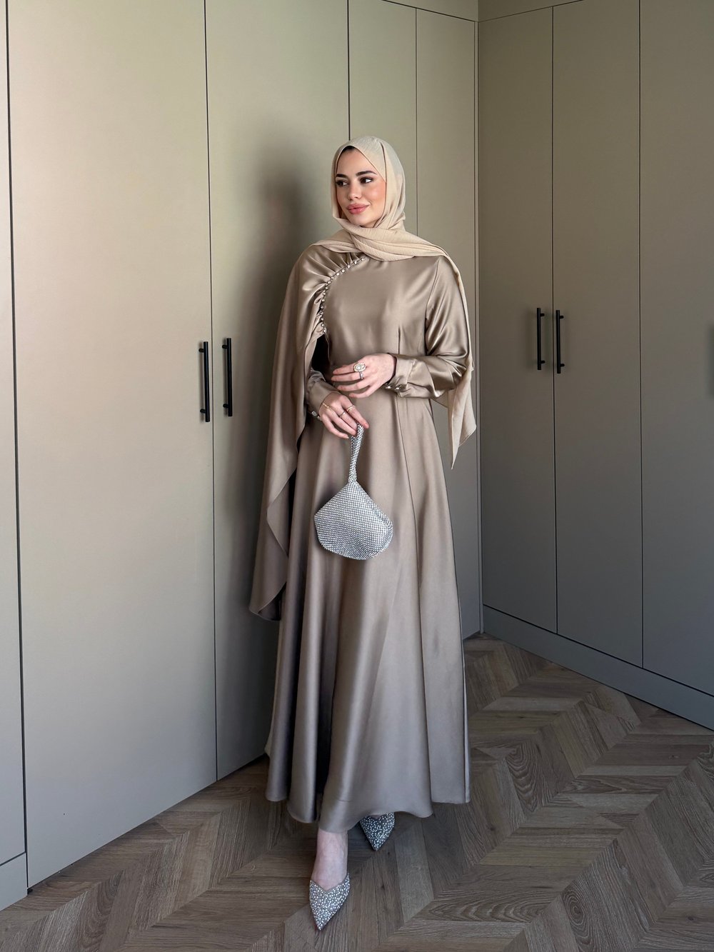 Nalia Şal Detaylı Saten Elbise Vizon (26079)