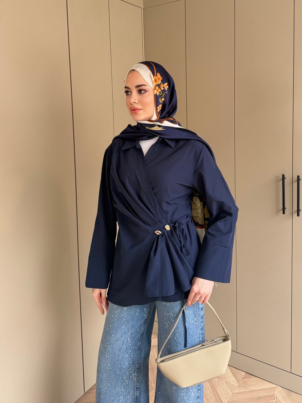 Niva Broş Detaylı Gömlek Lacivert (4406)