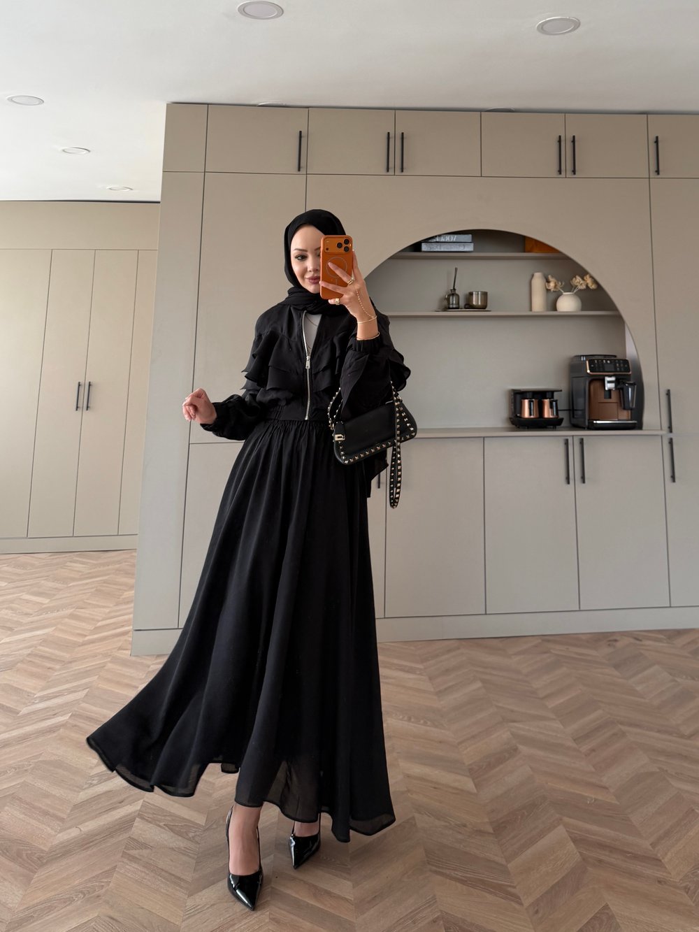 Roxanne Fırfırlı Ceketli Etekli Takım Siyah (2021)