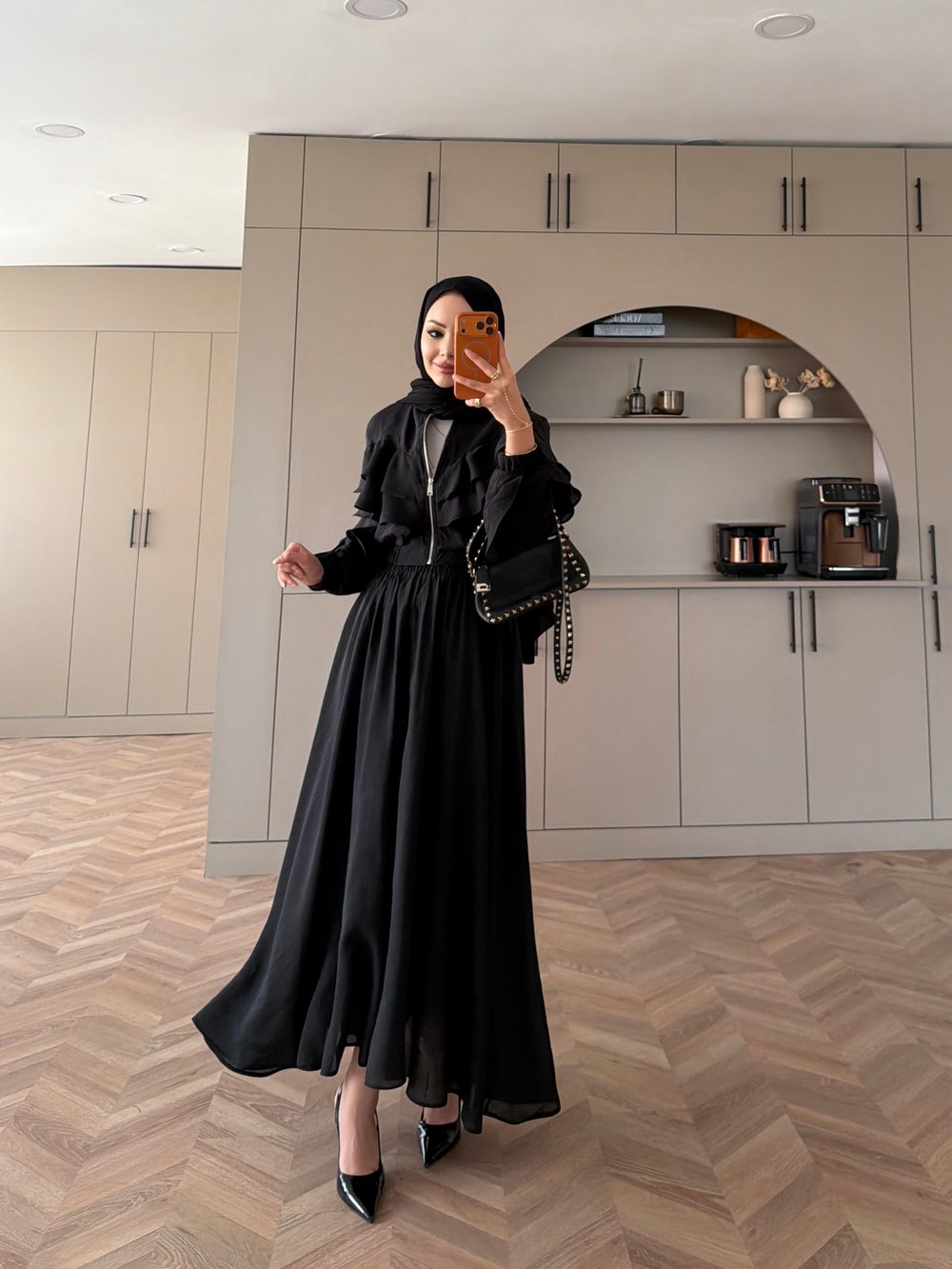 Roxanne Fırfırlı Ceketli Etekli Takım Siyah (2021)