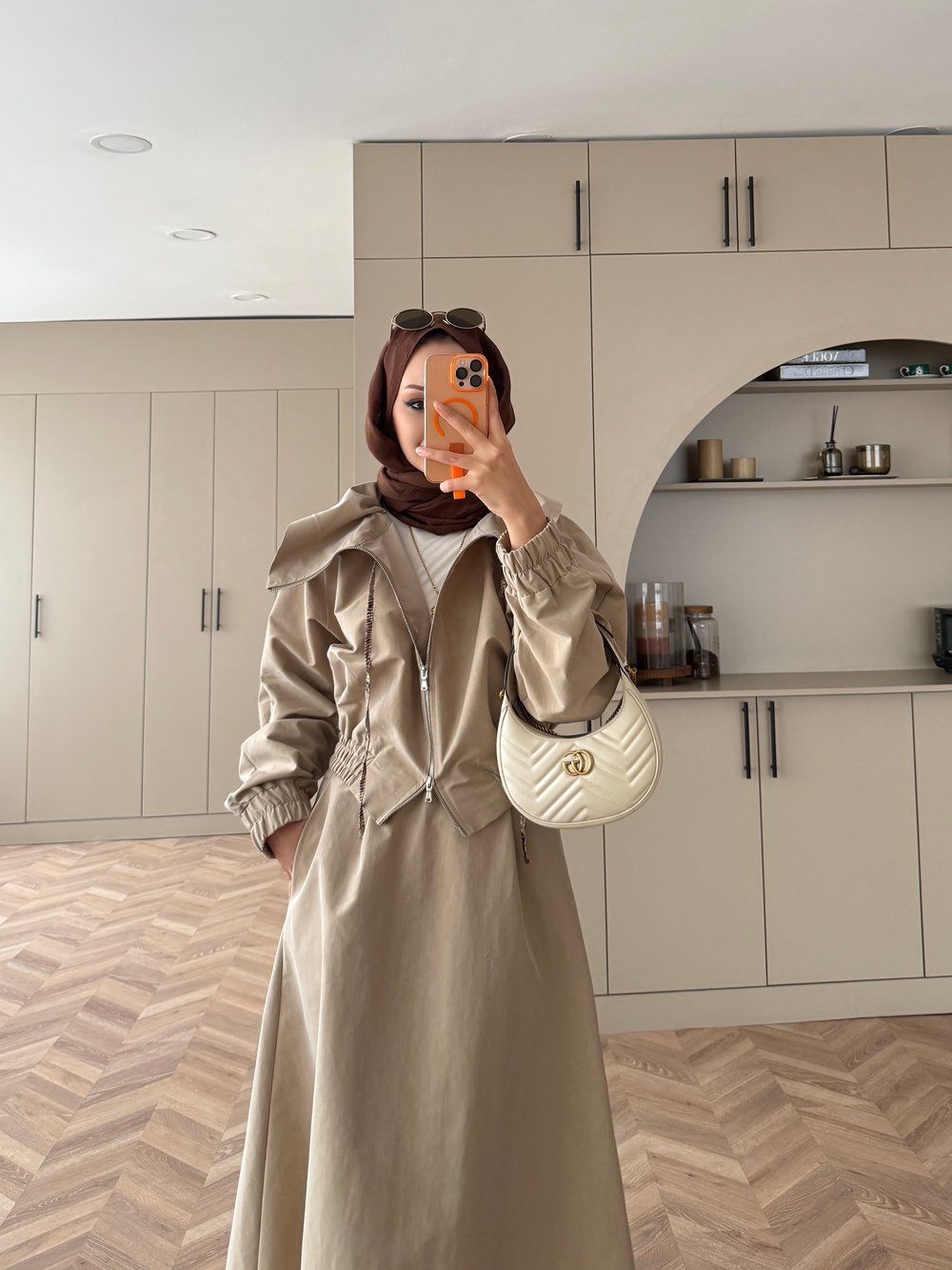 Shirin Etekli Takım Bej (2013)