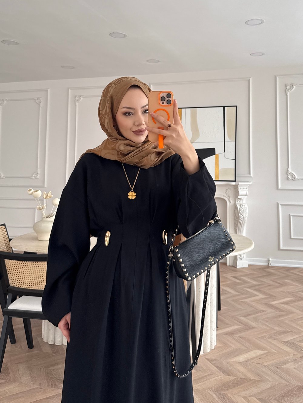Vasilisa Broş Detaylı Keten Elbise Siyah (1079)