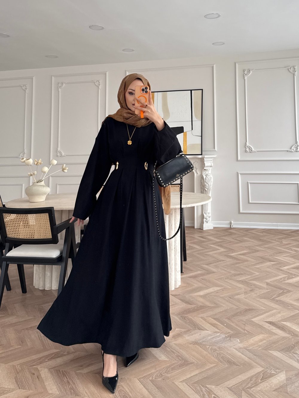 Vasilisa Broş Detaylı Keten Elbise Siyah (1079)