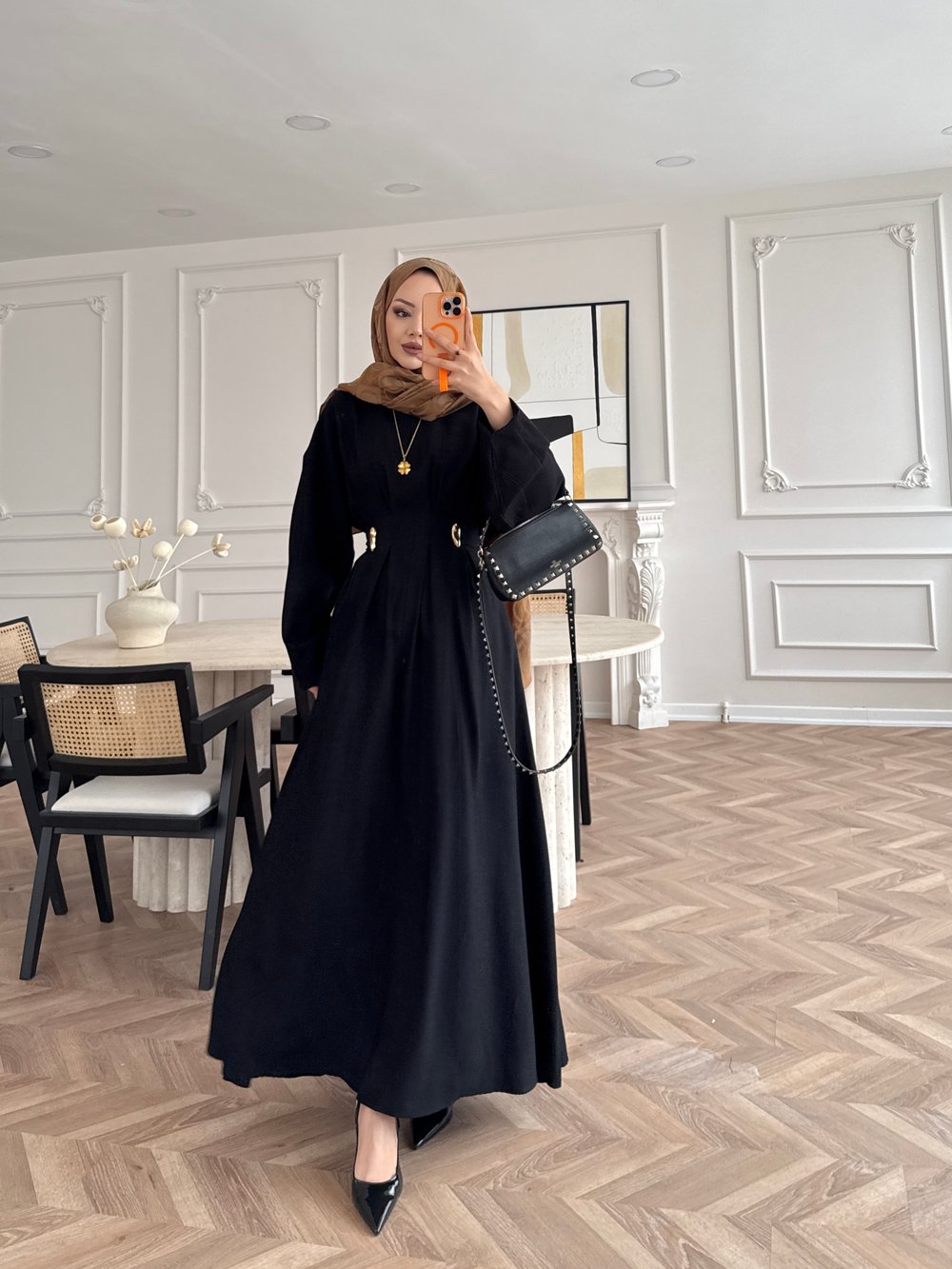 Vasilisa Broş Detaylı Keten Elbise Siyah (1079)