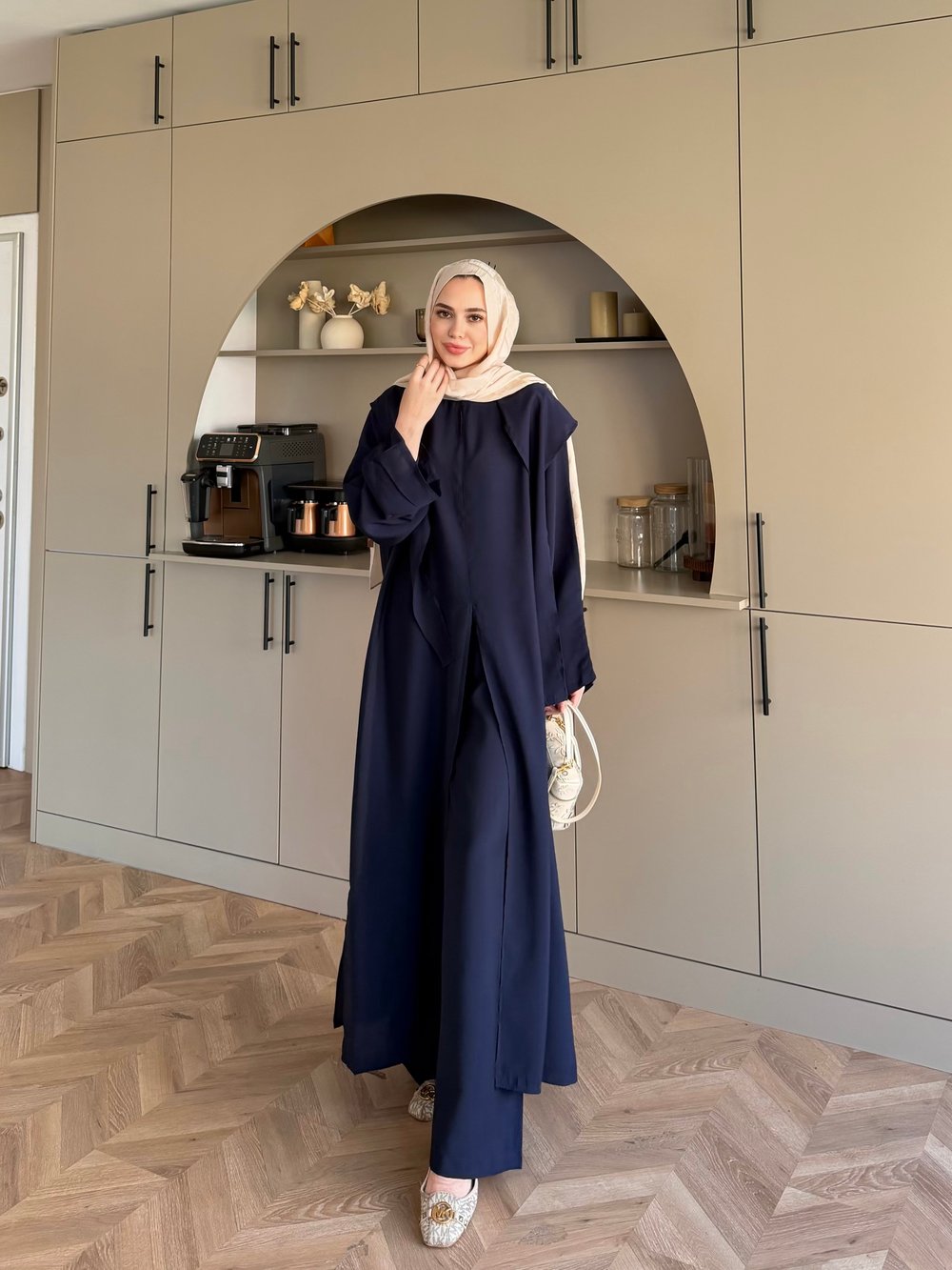 Zyra Omuz Şallı Yırtmaçlı Takım Lacivert (2361)