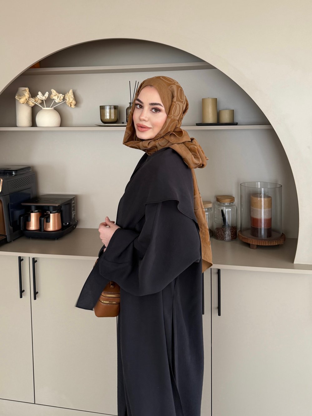 Zyra Omuz Şallı Yırtmaçlı Takım Siyah (8832)