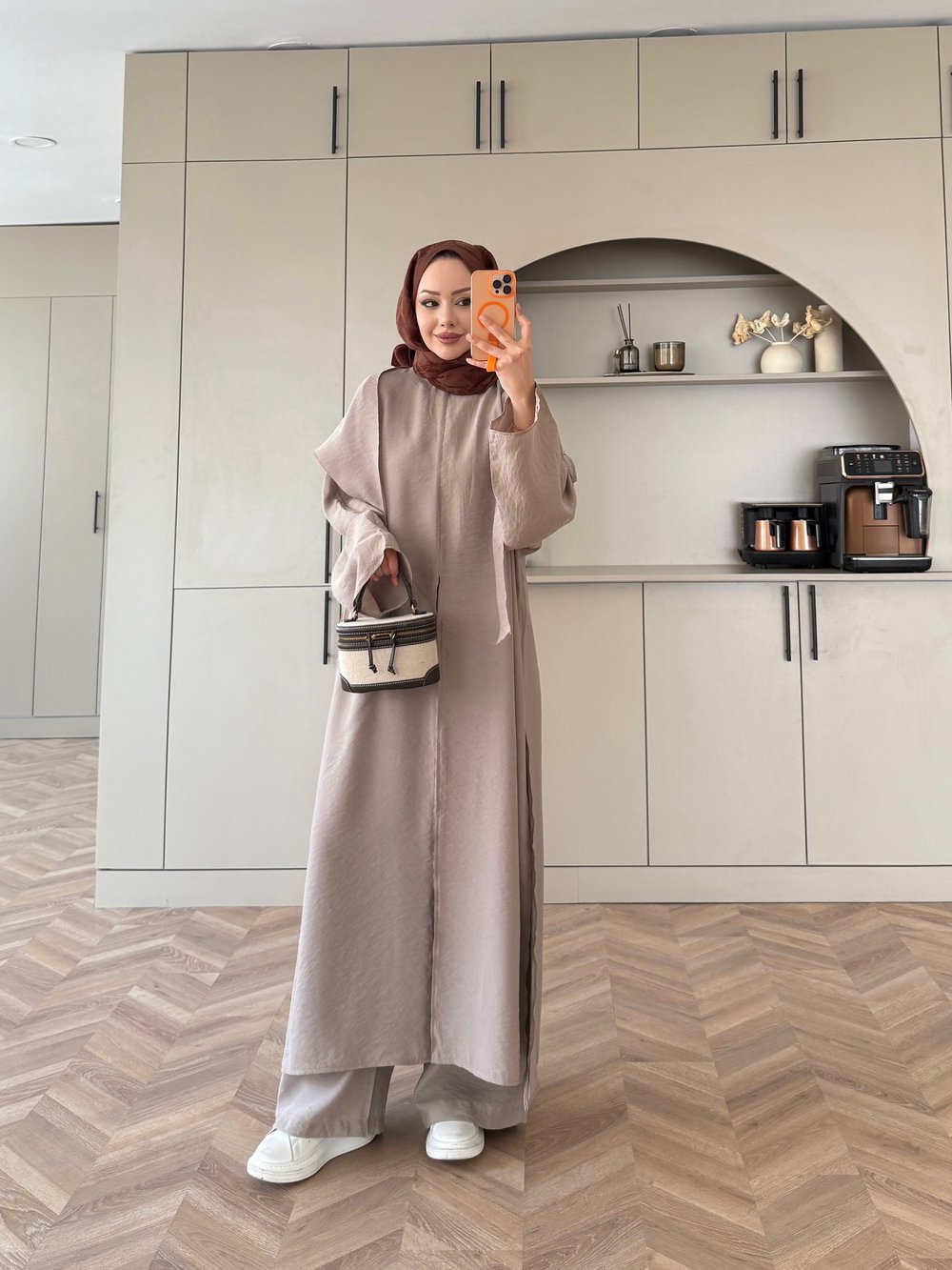 Zyra Omuz Şallı Yırtmaçlı Takım Vizon (8832)