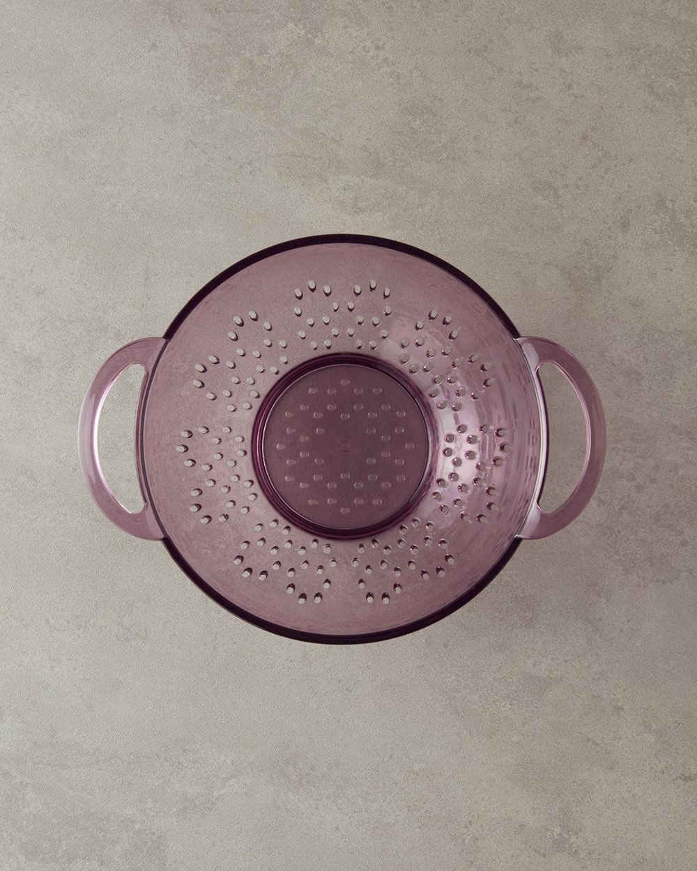 Axel Acrylic Strainer 23.5 cm Damson